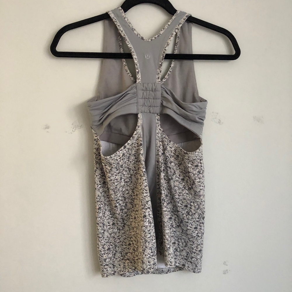 Lululemon Tank Pattern Grey - Picture 4 of 10